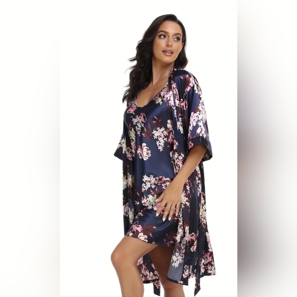 Floral Pajama Set - Picture 4 of 7